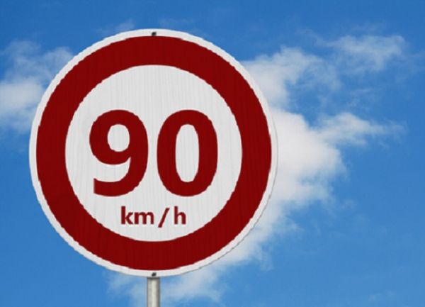 panneau routier limite 90